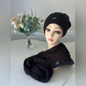 UGG Charcoal Knit Beanie and Scarf Set